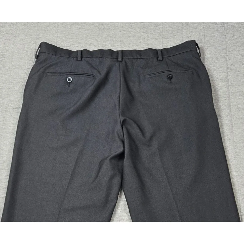 Docker's D2 Men's Straight Fit Flat Front Slash Pockets Casual Pants‎ 40